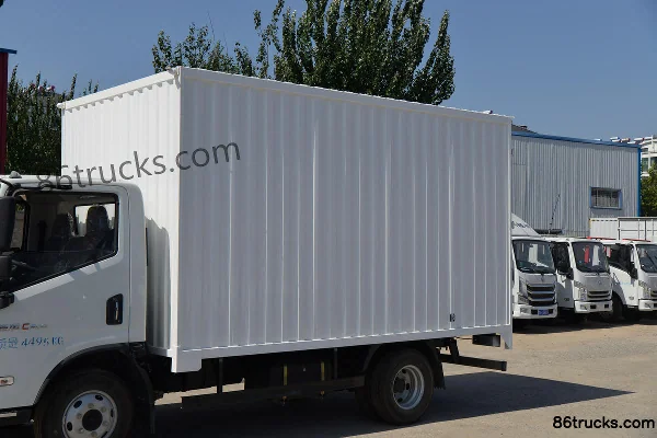 Yuejin Chaoyue C300 130hp 4X2(6 wheels) 4.15m Single Row Van Light Truck (China VI) Body (1) | 86Trucks