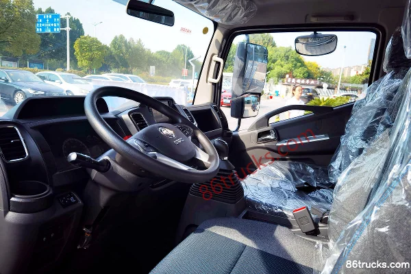 Dongfeng Duolika D6-L Super Power Deluxe Edition 140 hp 4X2(6 wheels) 4.17m single-row flatbed light truck (China VI) (axle ratio 4.875) Cab