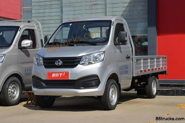 Changan Kuayue Xinbao T1 1.6L 122hp 4X2(6 wheels) Gasoline 2.71m Single-row Flatbed Mini Truck Exterior (3) | 86Trucks
