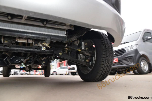 Changan Kuayue Xinbao T1 1.6L 122hp 4X2(6 wheels) Gasoline 2.71m Single-row Flatbed Mini Truck Chassis (3) | 86Trucks