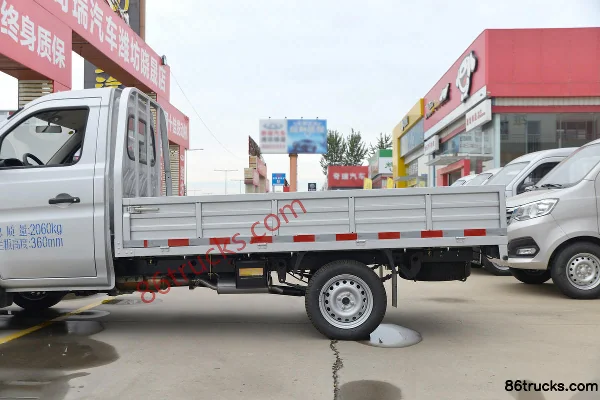 Changan Kuayue Xinbao T1 1.6L 122hp 4X2(6 wheels) Gasoline 2.71m Single-row Flatbed Mini Truck Body (3) | 86Trucks