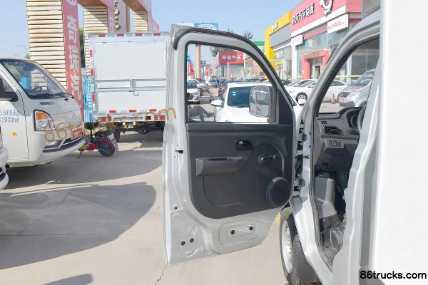 Changan Kuayue Xinbao T1 1,2 L essence 91 ch 4X2(6 roues) micro camion fourgon double cabine 1,98 m (1) | 86Trucks