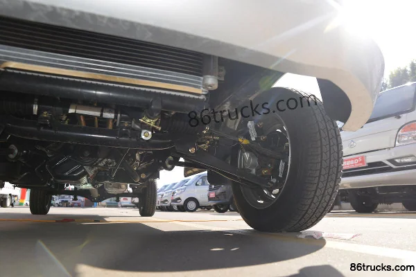 Changan Kuayue Xinbao T1 1,2 L essence 91 ch 4X2(6 roues) micro camion fourgon double cabine 1,98 m Châssis (3) | 86Trucks