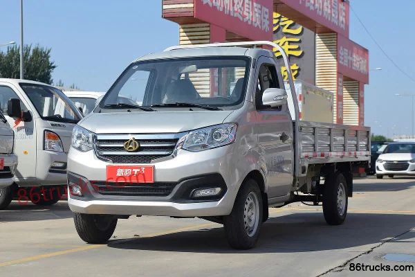 Changan Kuayue Xinbao T3 Édition Confort 1,5L Essence 112 ch 4X2(6 roues) 2,82 m micro camion porteur à ridelles simple rangée (roue arrière
