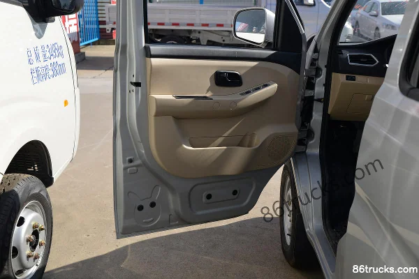 Changan Kuayue Xinbao T3 Standard Edition 1.5L Gasoline 112hp 4X2(6 wheels) 2.38m Double Row Van Mini Truck (Single Rear Wheel) Cab (2) | 86