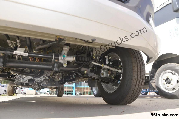 Changan Kuayue Xinbao T3 Standard Edition 1.5L Gasoline 112hp 4X2(6 wheels) 2.38m Double Row Van Mini Truck (Single Rear Wheel) Chassis (3)