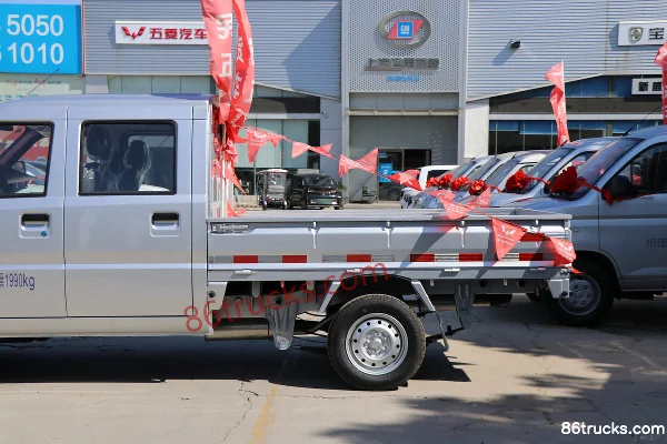 Wuling Rongguang Mini Truck Basic 1.5L 102hp 4X2(6 wheels) Gasoline 2.25m Double Row Flatbed Mini Truck Body (3) | 86Trucks