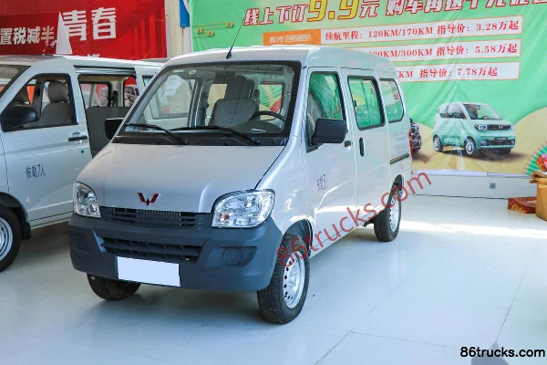 Wuling Zhiguang Extended Practical Type 82 hp 5-Seat 1.2L Van Exterior (3) | 86Trucks