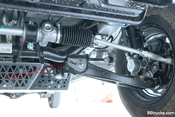 Wuling Zhiguang Extended Practical Type 82 hp 5-Seat 1.2L Van Chassis (3) | 86Trucks