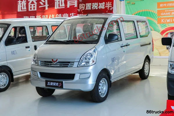 Wuling Rongguang S 2022 Standard Type 76 hp 1.2L Gasoline 7-Seat Van (China VI) (with A/C) Exterior (3) | 86Trucks