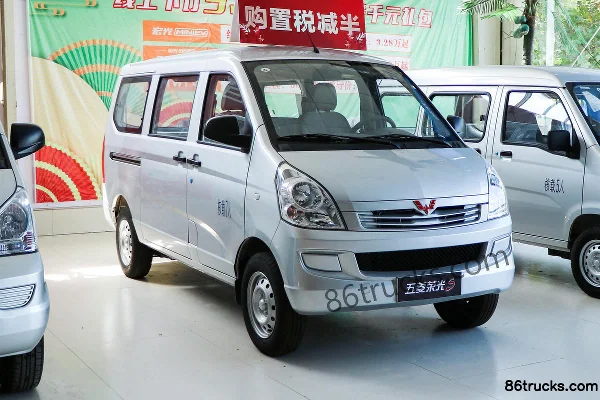 Wuling Rongguang S 2022 Standard Type 76 hp 1.2L Gasoline 7-Seat Van (China VI) (with A/C) Exterior