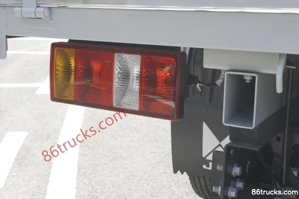 JMC Kaiyun+ Medium Narrow Body 129 hp 4X2(6 wheels) 3.7m Single Row Stake Light Truck (China VI) (3) | 86Trucks