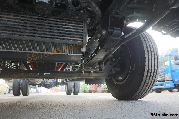 JAC Yunduoduo N5 132hp 4X2(6 wheels) 4.1m Single-row Van Light Truck (China VI) Chassis (3) | 86Trucks
