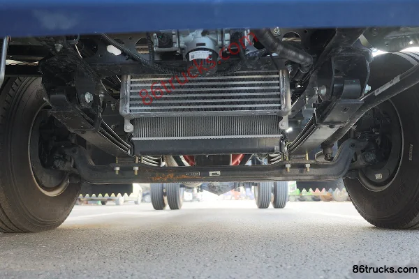 JAC Yunduoduo N5 132hp 4X2(6 wheels) 4.1m Single-row Van Light Truck (China VI) Chassis (1) | 86Trucks