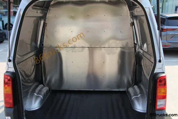 Wuling Zhiguang 2019 model 5-seat 76hp 1.2L enclosed cargo van (China VI) Body (1) | 86Trucks