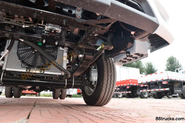Yuejin Fuxing S80 95hp 4X2(6 wheels) 3.65m single-row flatbed light truck (China VI) Chassis (3) | 86Trucks