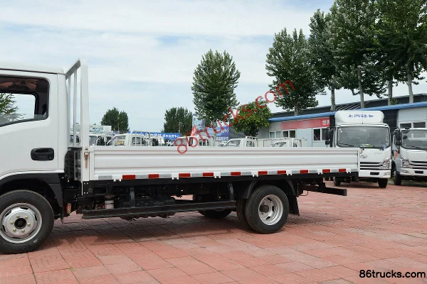 Yuejin Fuxing S80 95hp 4X2(6 wheels) 3.65m single-row flatbed light truck (China VI) Body (1) | 86Trucks