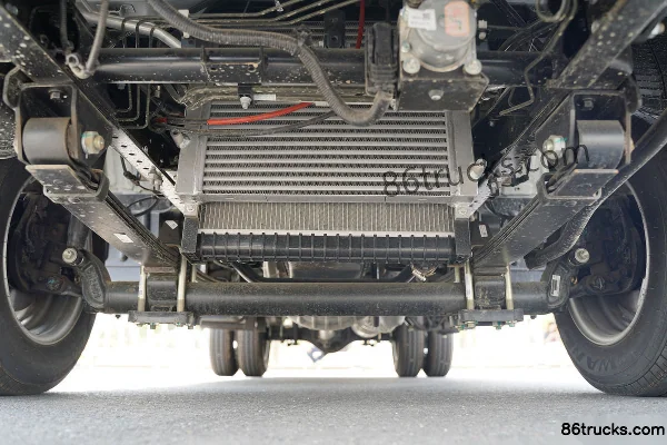 JAC Kaida X6 82 hp 4X2(6 wheels) 3.8m single-row flatbed mini truck Chassis (1) | 86Trucks