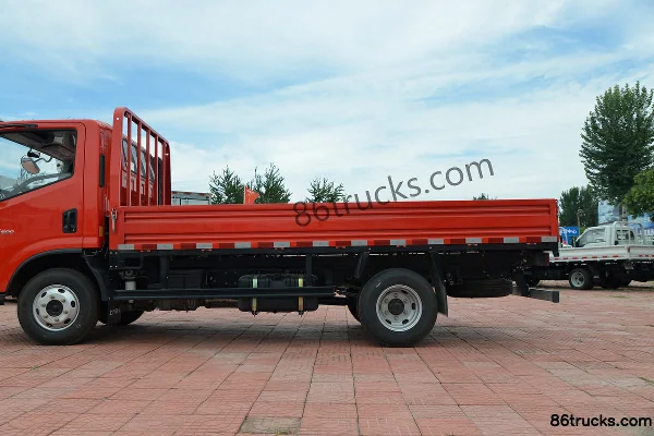 Yuejin Beyond C500 150hp 4X2(6 wheels) 4.2m Single Row Flatbed Light Truck (China VI) Body (2) | 86Trucks