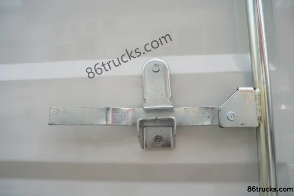 JAC Junling S6 130 hp 4X2(6 wheels) 4.15m single-row van light truck (China VI) Body (2) | 86Trucks