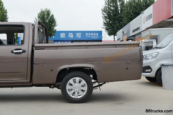 Changan Kuayue Kuayuewang F3 Short Wheelbase Luxury Edition 1.6L Gasoline 122hp 2WD Double Cab Pickup (China VI)(495kg) Official Photos (2)