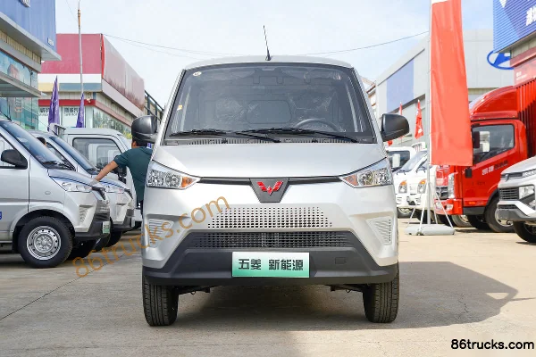 Wuling EV50 2,5 T 2 places 4,49 m fourgon électrique 35,904 kWh Extérieur (2) | 86Trucks