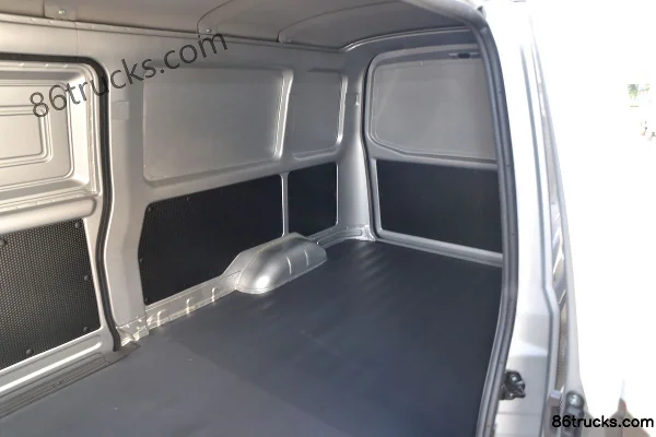 Wuling EV50 2,5 T 2 places 4,49 m fourgon électrique 35,904 kWh Caisse (2) | 86Trucks