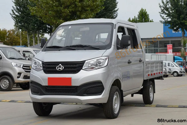 Changan Kuayue Xinbao T1 1.24L Gasoline Standard Edition 91hp 4X2(6 wheels) 2m double-row drop-side micro truck Exterior (3) | 86Trucks