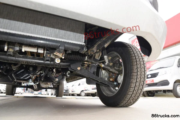 Changan Kuayue Xinbao T1 1.24L Gasoline Standard Edition 91hp 4X2(6 wheels) 2m double-row drop-side micro truck Chassis (3) | 86Trucks