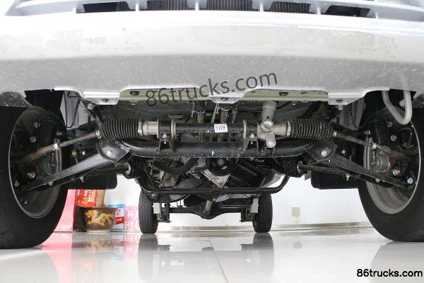 Jinbei Jinka S30 2022 Standard 1,6 L 123 ch 4X2(6 roues) essence 3,2 m camion léger à plate-forme simple cabine (China VI) Châssis (1) | 86T