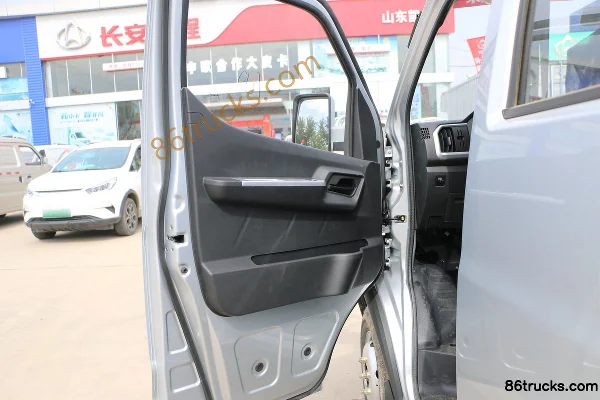 Ankai Shenqi T30 1.6L Comfort 122hp 4X2(6 wheels) Gasoline 3.01m Double-row Panel Mini Truck (China VI) Cab (2) | 86Trucks