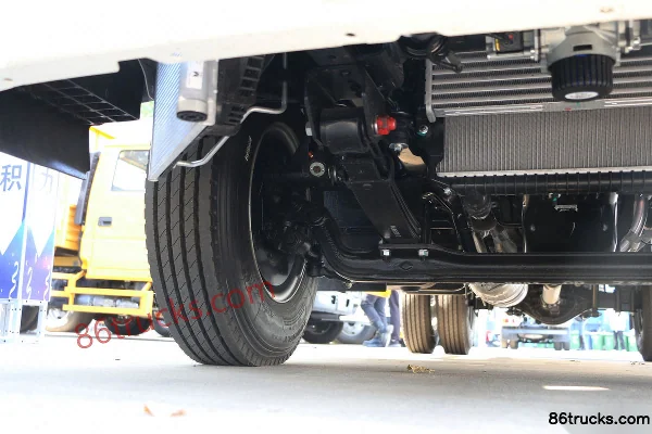 JMC Kaiyun+ Medium Narrow Body 129hp 4X2(6 wheels) 3.2m Double Row Flatbed Light Truck (China VI) Chassis (2) | 86Trucks