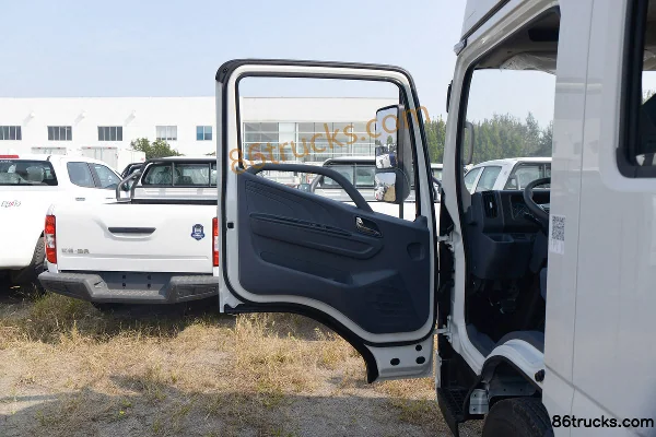 JMC Kaiyun+ Medium Narrow Body 129hp 4X2(6 wheels) 2.8m Double Row Van Light Truck Cab (1) | 86Trucks
