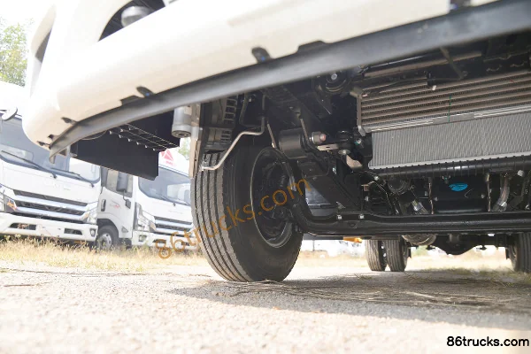 JMC Kaiyun+ Medium Narrow Body 129hp 4X2(6 wheels) 2.8m Double Row Van Light Truck Chassis (2) | 86Trucks