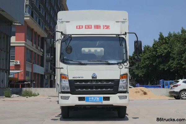 Sinotruk HOWO Dream Chaser 130 hp 4X2(6 wheels) 4.15m Single Row Slatted Curtain Light Truck (China VI) Exterior (2) | 86Trucks