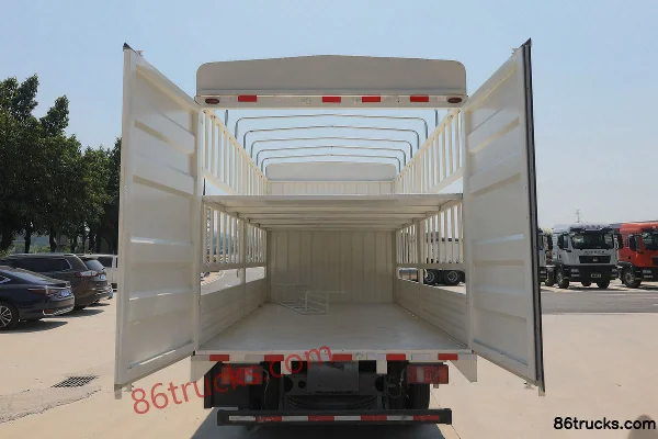 Sinotruk HOWO Dream Chaser 130 hp 4X2(6 wheels) 4.15m Single Row Slatted Curtain Light Truck (China VI) Body (2) | 86Trucks