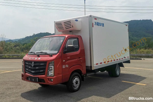 BAIC Ruixiang Boteng M3 1.6L 122hp Gasoline 4X2(6 wheels) 3.7m Single Row Refrigerated Truck (China VI) Exterior (3) | 86Trucks