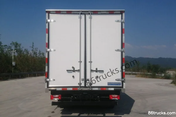 BAIC Ruixiang 4.5T 4.08m single-row battery-swap pure electric refrigerated truck 76.8kWh 4X2(6 wheels) Exterior (2) | 86Trucks