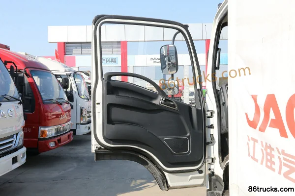 JAC Weiling K5 143 hp 4X2(6 wheels) 4.15m Single Row Van Light Truck (China VI) Cab (1) | 86Trucks