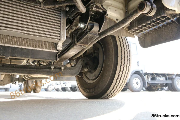 JAC Weiling K5 143 hp 4X2(6 wheels) 4.15m Single Row Van Light Truck (China VI) Chassis (3) | 86Trucks