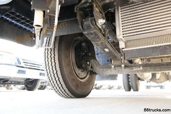 JAC Weiling K5 143 hp 4X2(6 wheels) 4.15m Single Row Van Light Truck (China VI) Chassis (2) | 86Trucks