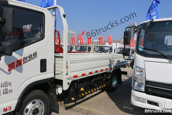 Kama Kaijie M3 Chuangye Edition 130 hp 4X2(6 wheels) 4.16m Single Row Flatbed Light Truck (China VI) Body (1) | 86Trucks