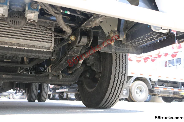 Foton Aumark Express 120hp 4X2(6 wheels) 4.17m Single-row Flatbed Light Truck (China VI) Chassis (3) | 86Trucks