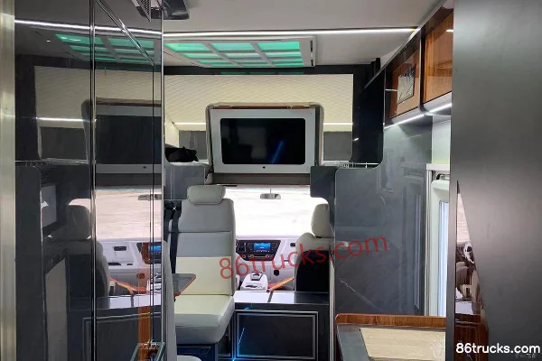 FARIZON GLR Comfort Edition 6.1T single-row plug-in hybrid motorhome 25.9kWh 4X2(6 wheels) Interior (2) | 86Trucks