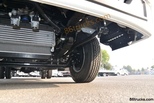 JAC Shuailing S6 130 ch 4X2(6 roues) 4,18 m cabine simple, camion plateau à ridelles (China VI) Châssis (3) | 86Trucks