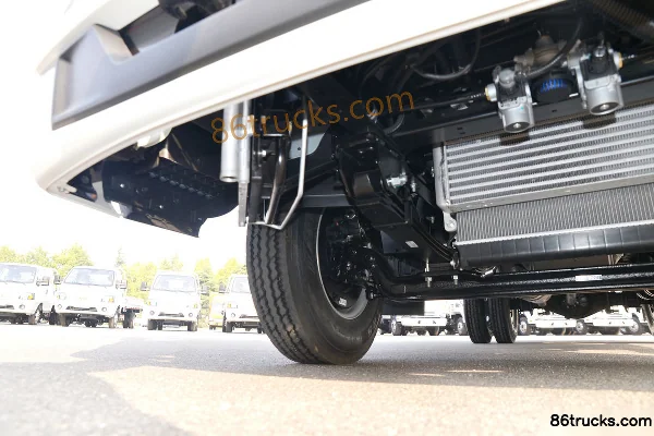 JAC Shuailing S6 130 ch 4X2(6 roues) 4,18 m cabine simple, camion plateau à ridelles (China VI) Châssis (2) | 86Trucks