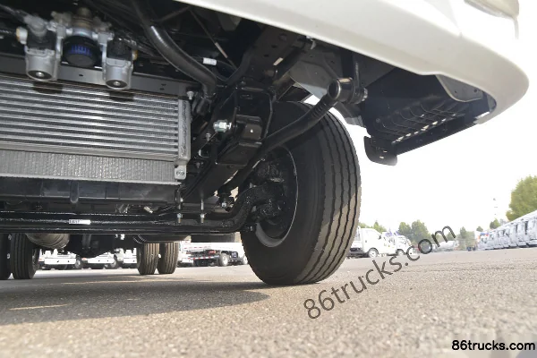 JAC Junling V5 143hp 4X2(6 wheels) 4.235m Single Row Stake Truck Light Truck Chassis (3) | 86Trucks
