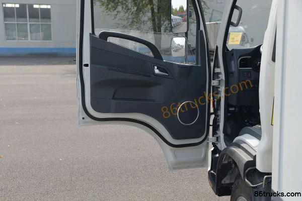 JAC Junling V5 132 hp 4X2(6 wheels) 3.7m single-row box van light truck (China VI) Cab (1) | 86Trucks