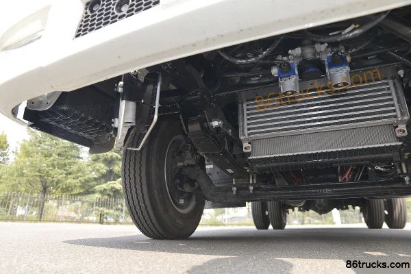 JAC Junling V5 132 hp 4X2(6 wheels) 3.7m single-row box van light truck (China VI) Chassis (2) | 86Trucks