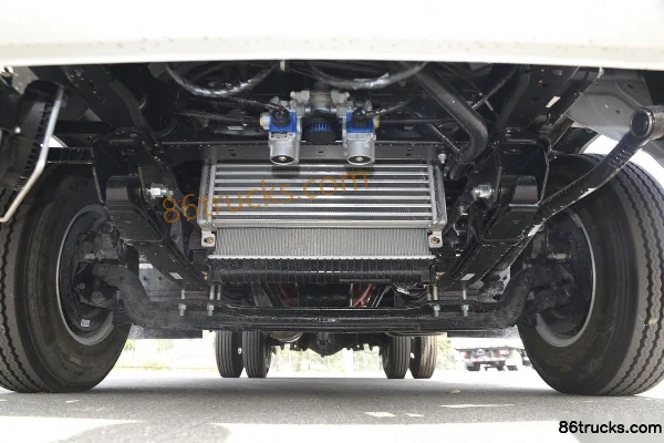 JAC Junling V5 132 hp 4X2(6 wheels) 3.7m single-row box van light truck (China VI) Chassis (1) | 86Trucks